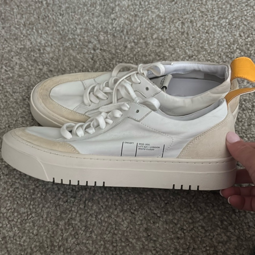 ONCEPT London White Sneakers